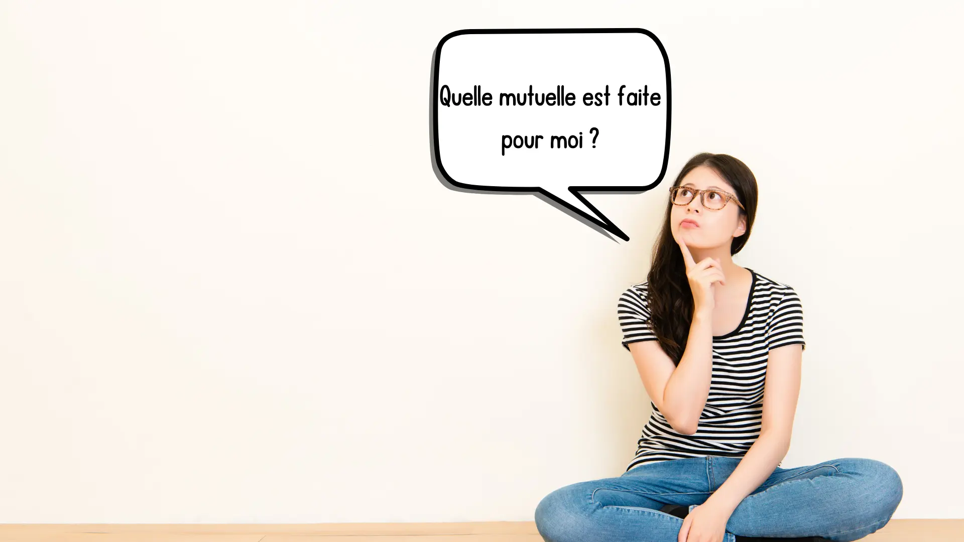 Une femme se demandant : "quelle est la meilleur mutuelle pour elle".